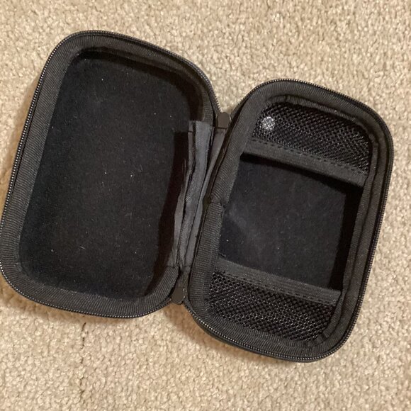 Microsoft Zune 1376 Black Portable 120 GB 3.2'' LCD Display Video MP3 Player - Picture 3 of 8